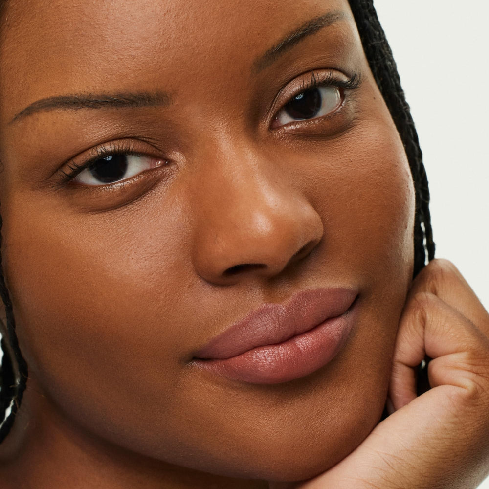 Fini doux-mat durable avec Lip Sketch Crayon Lip ilia.