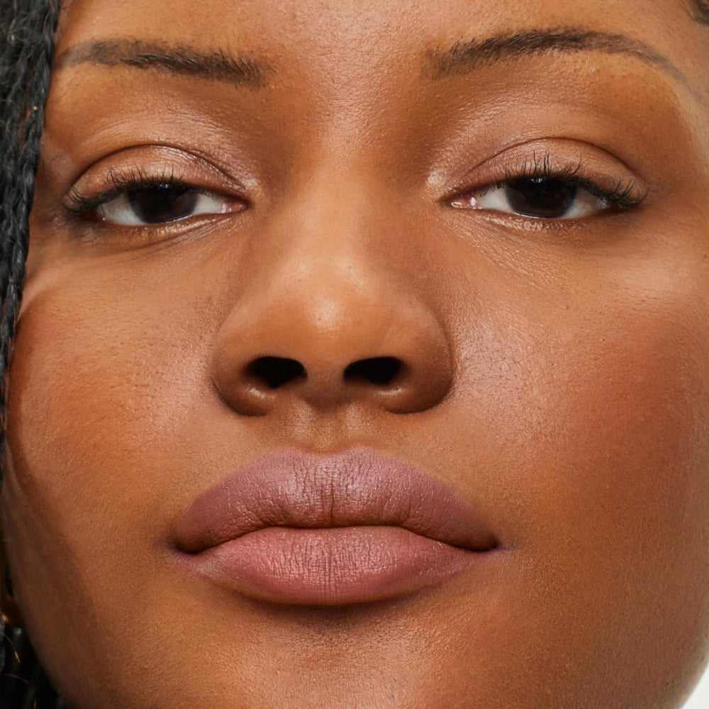 ILIA Lip Sketch Hydratant – acide hyaluronique hydrate et apporte du volume discret