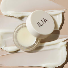 Lip Wrap ILIA exfoliation douce pour lisser les lèvres.