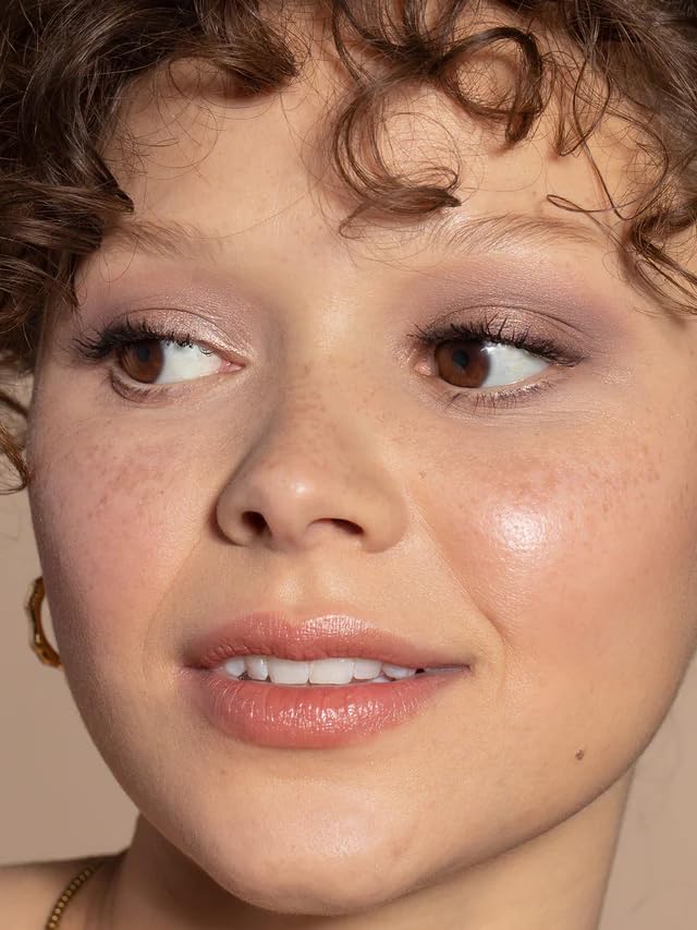 ILIA Just brun ardoise mat pour un regard moderne.