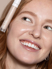 Swatch ILIA True Skin sur peau, teinte Mallow SC.25 pour correction discrète.