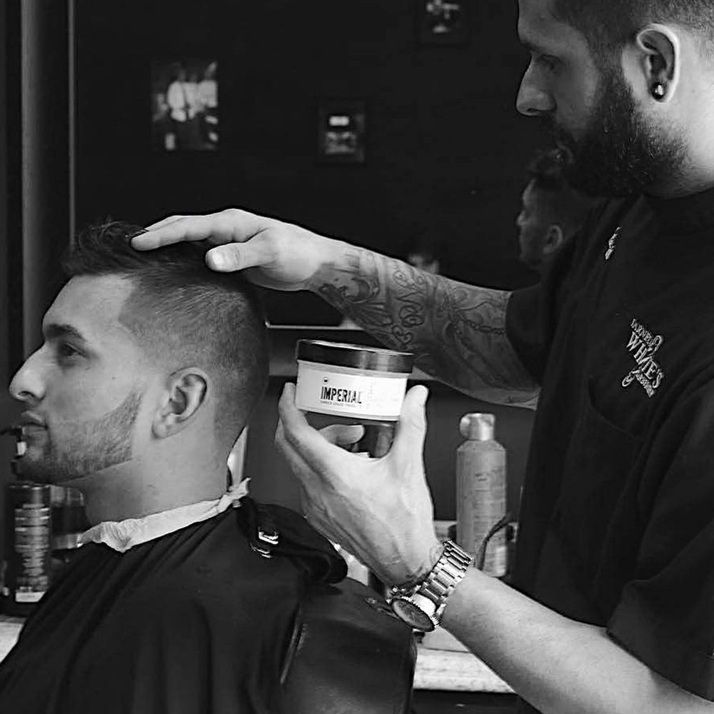 Pomade Imperial Classic, tenue-ferme : contrôle durable pour tous les styles.