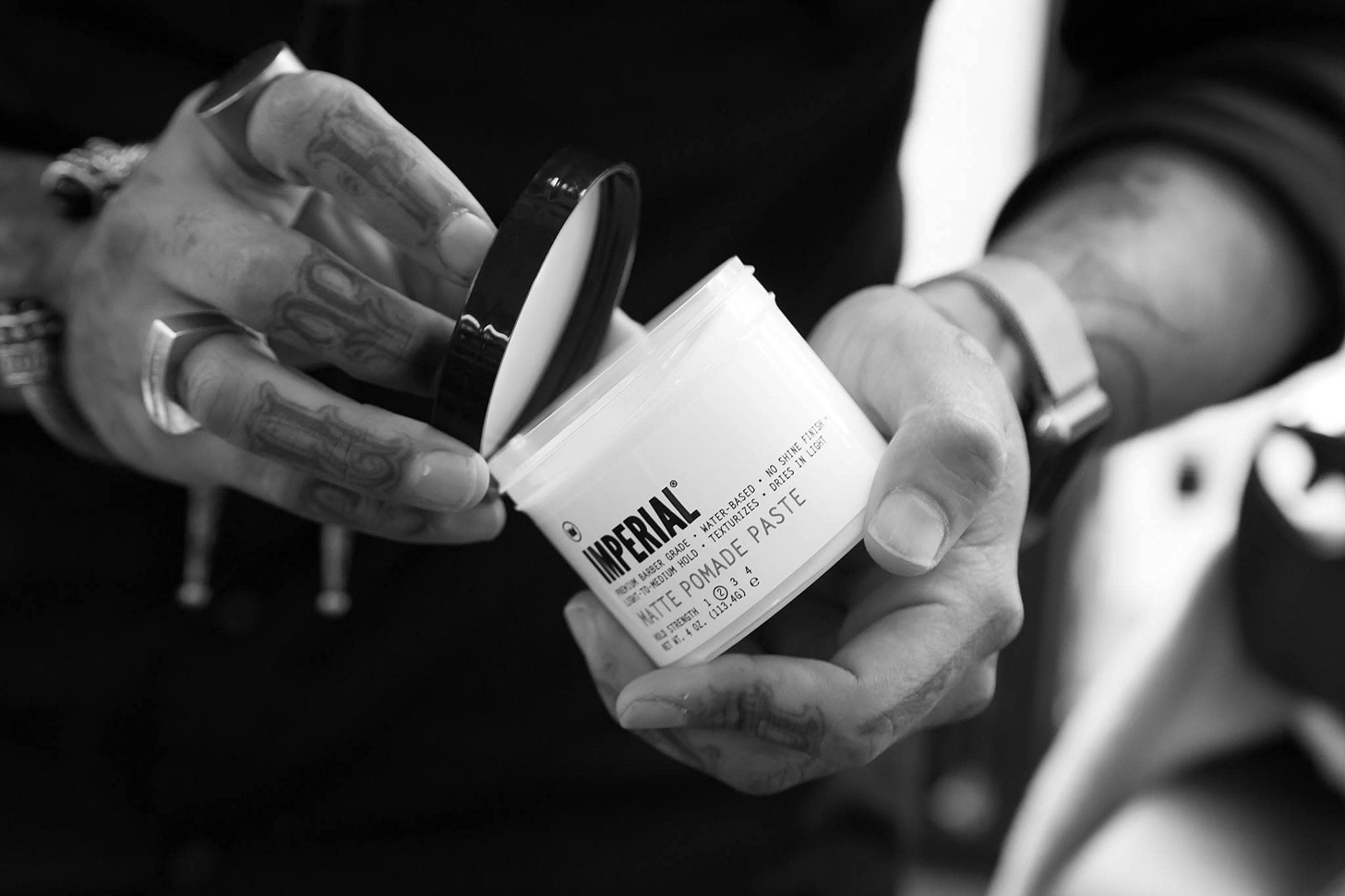 Imperial Barber Pâte Pomade Matte retouches quotidiennes simples