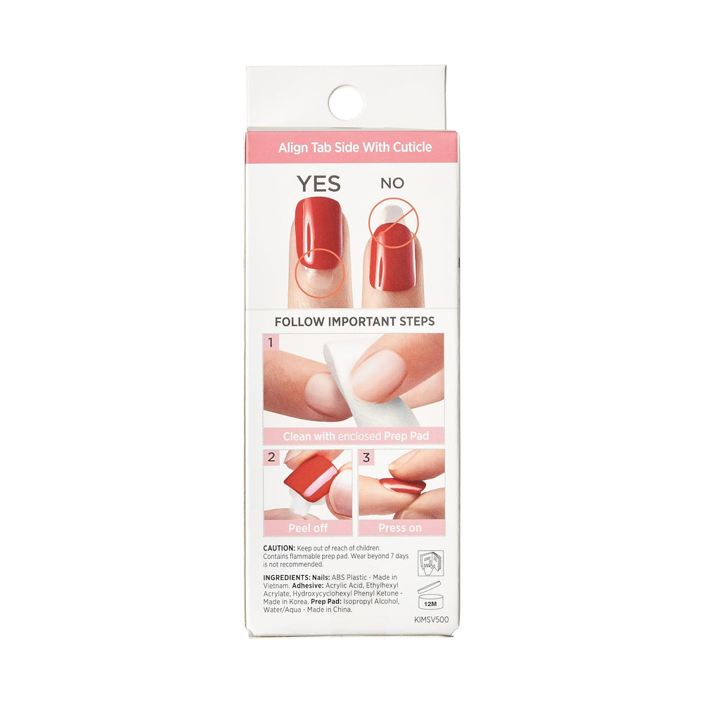Mains portant des ongles imPRESS avec fini propre et confortable.