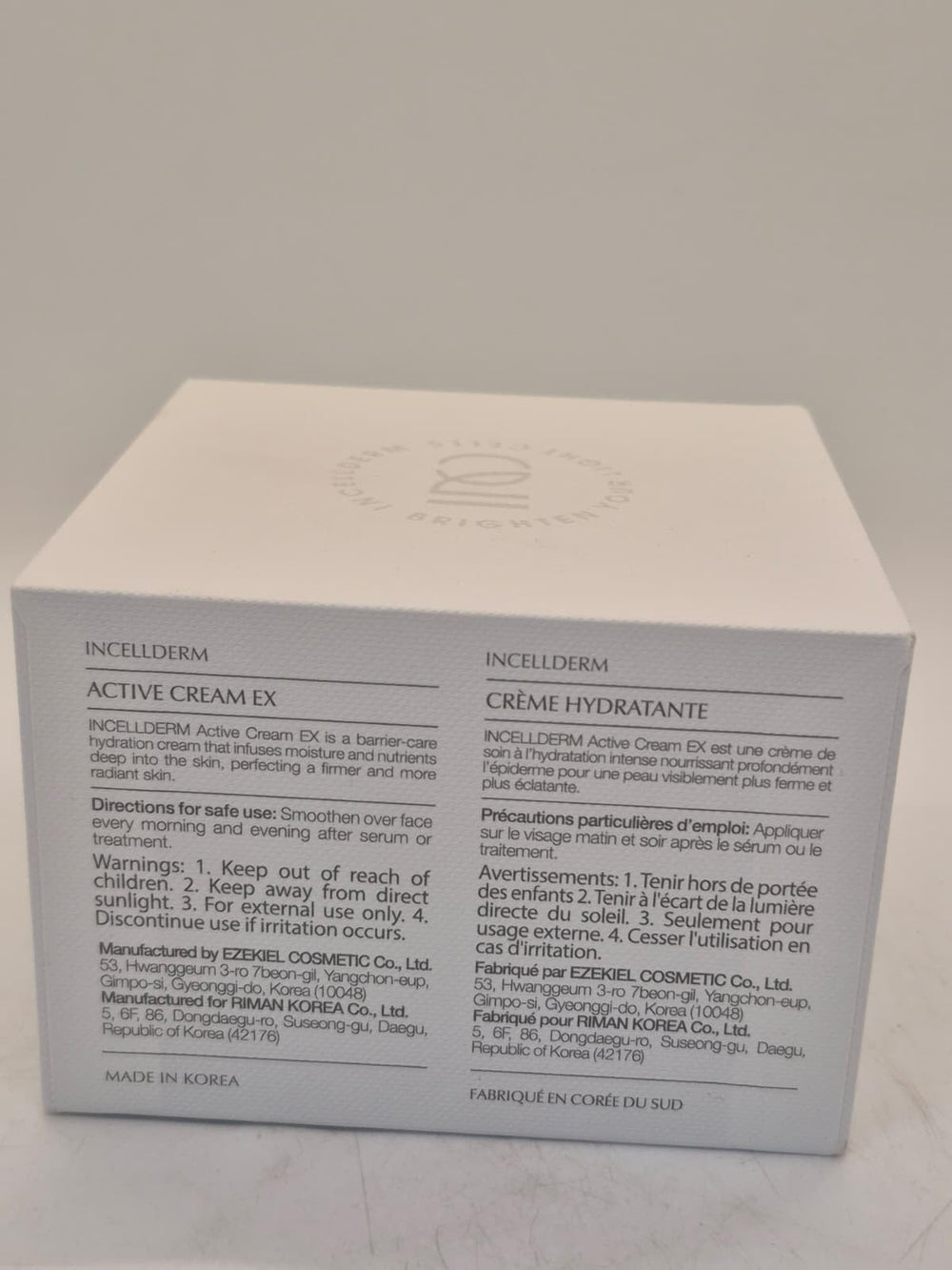 Absorption sans gras de INCELLDERM Active Cream dès l’application.