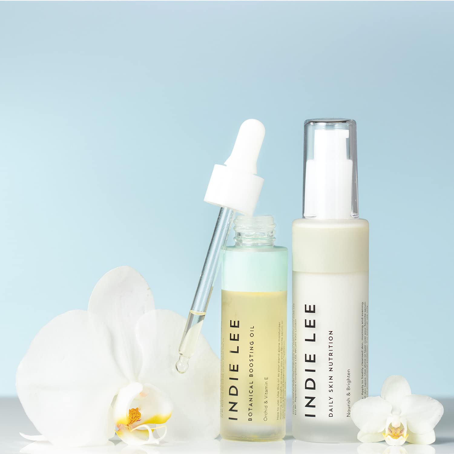 Indie Lee Botanical Boosting Oil, extrait d’orchidée apportant une sensation apaisante.