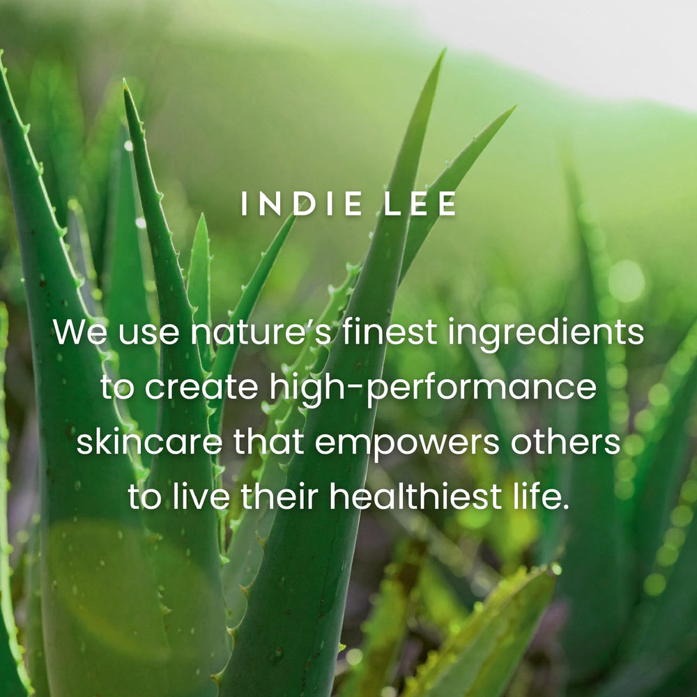 Indie Lee flacon compact pratique pour la routine quotidienne