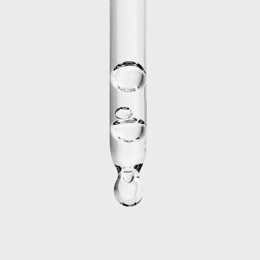 Inglot Duraline restaure la consistance idéale des gels maquillage.