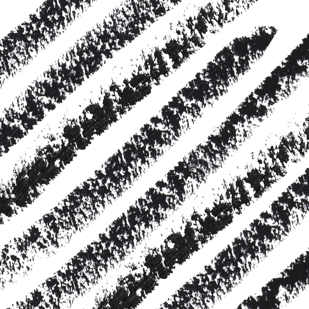 Inglot Kohl Pencil 01 ligne d'eau; application douce et confortable.