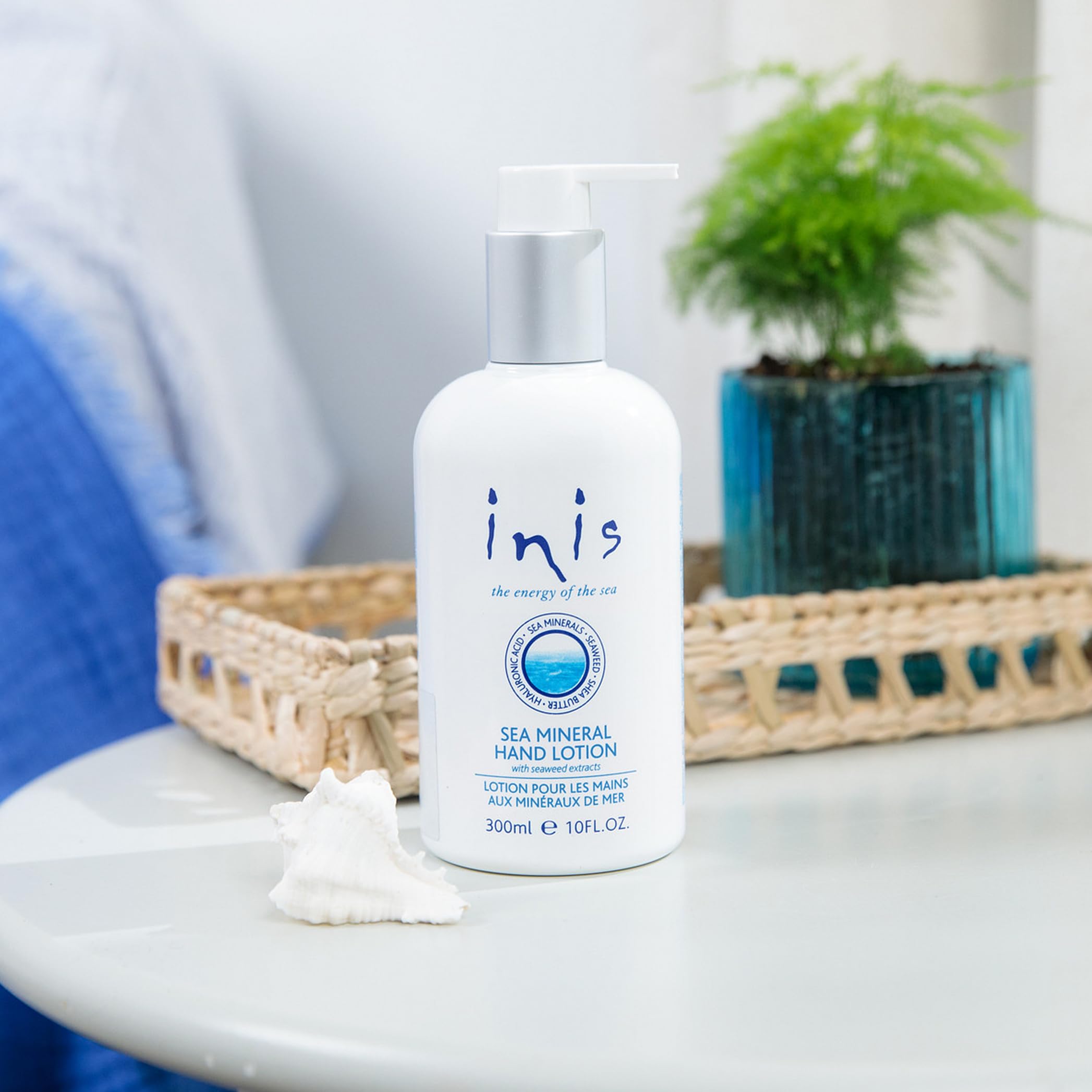 Inis l'Énergie de la Mer, lotion mains minérale, pompe pratique pour application douce.