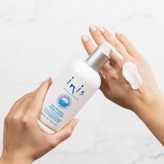 Inis l'Énergie de la Mer, lotion mains minérale, texture légère pénètre rapidement.