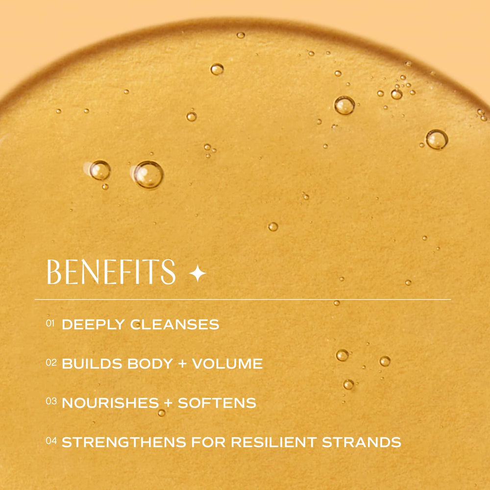 INNERSENSE bain-capillaire Harmonie Naturelle, texture légère visible, cheveux propres sans lourdeur.