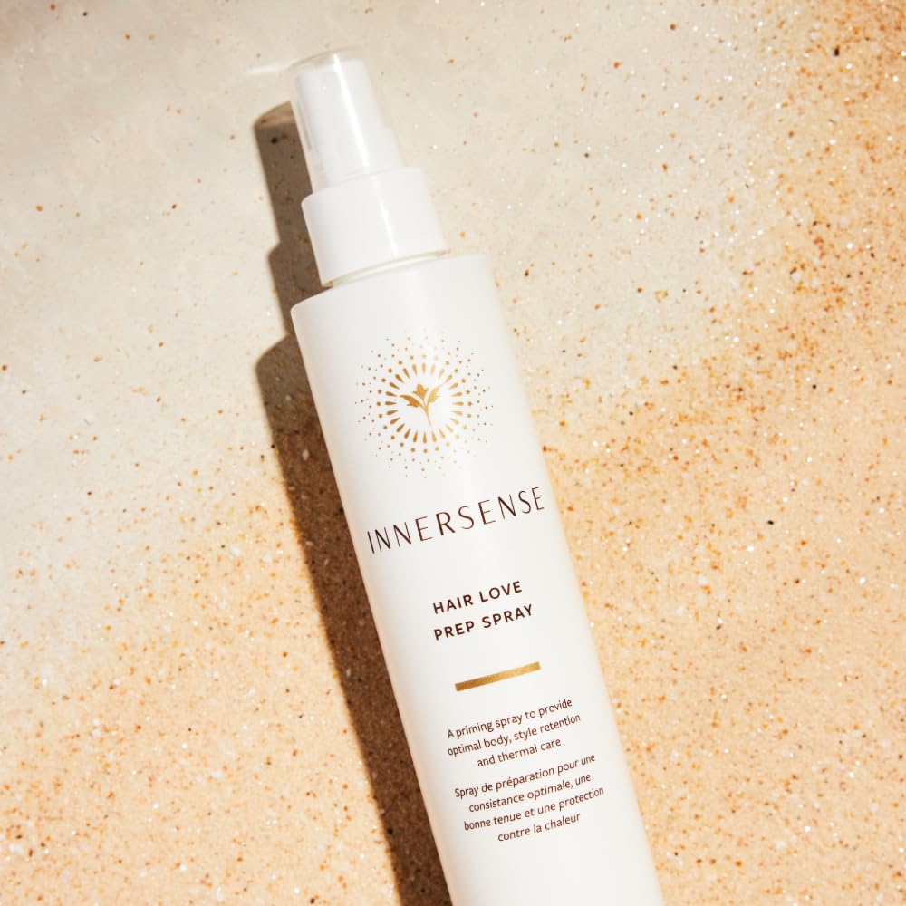 INNERSENSE spray préparatoire, idéal avant coiffage, texture légère offrant plus de corps.