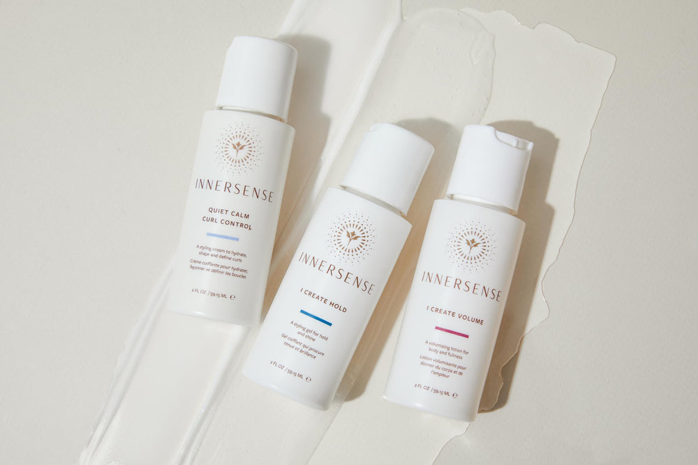 INNERSENSE Curly Styler Travel Trio: routine rapide et efficace pour boucles en voyage.