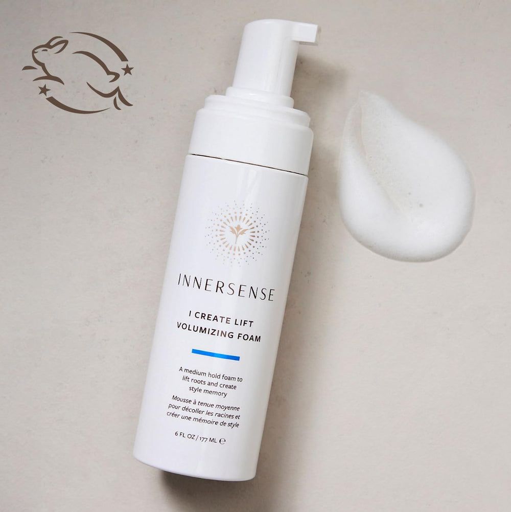 INNERSENSE Lift Mousse Volume Cheveux Humides: préparation idéale pour le style.