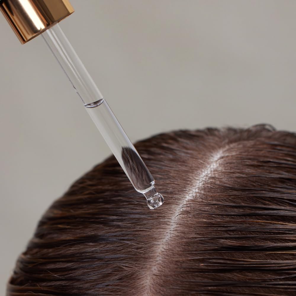 Idéal avec le Gommage True Enlightenment et le Masque Detox capillaire.