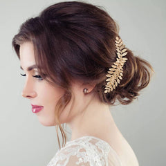 inSowni broche cheveux spirale cristal or, détail raffiné.