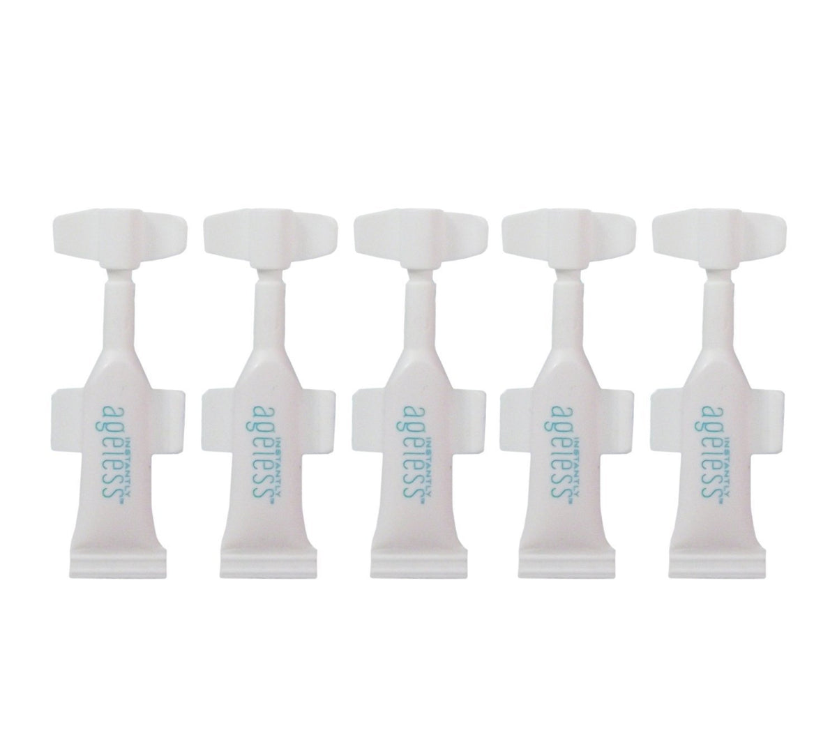 Instantly Ageless atténue les poches sous les yeux pour un regard plus frais.