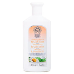 Intea Conditionneur blond chamomille, bouteille, brillance et hydratation.