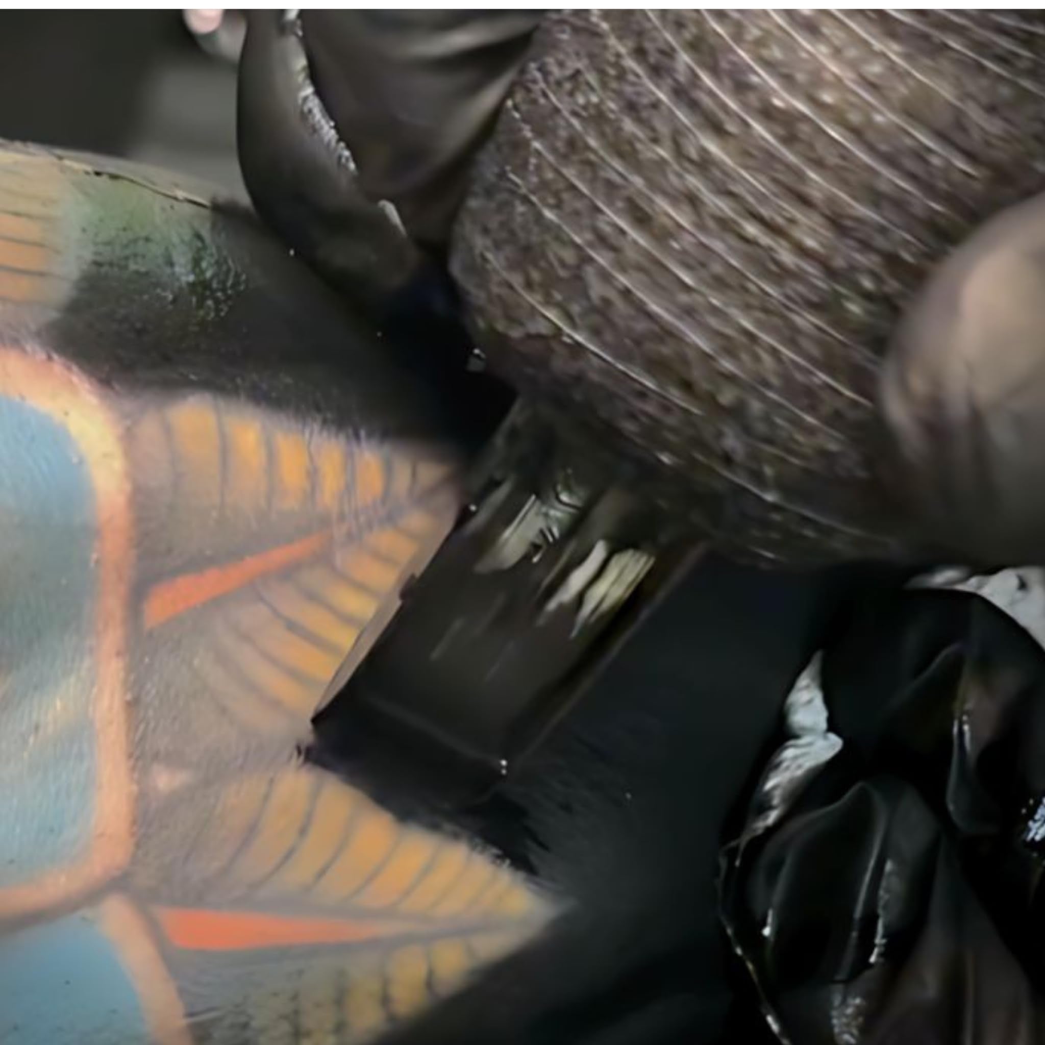 Sceau de stérilisation Intenze garantissant une hygiène adaptée au tatouage.