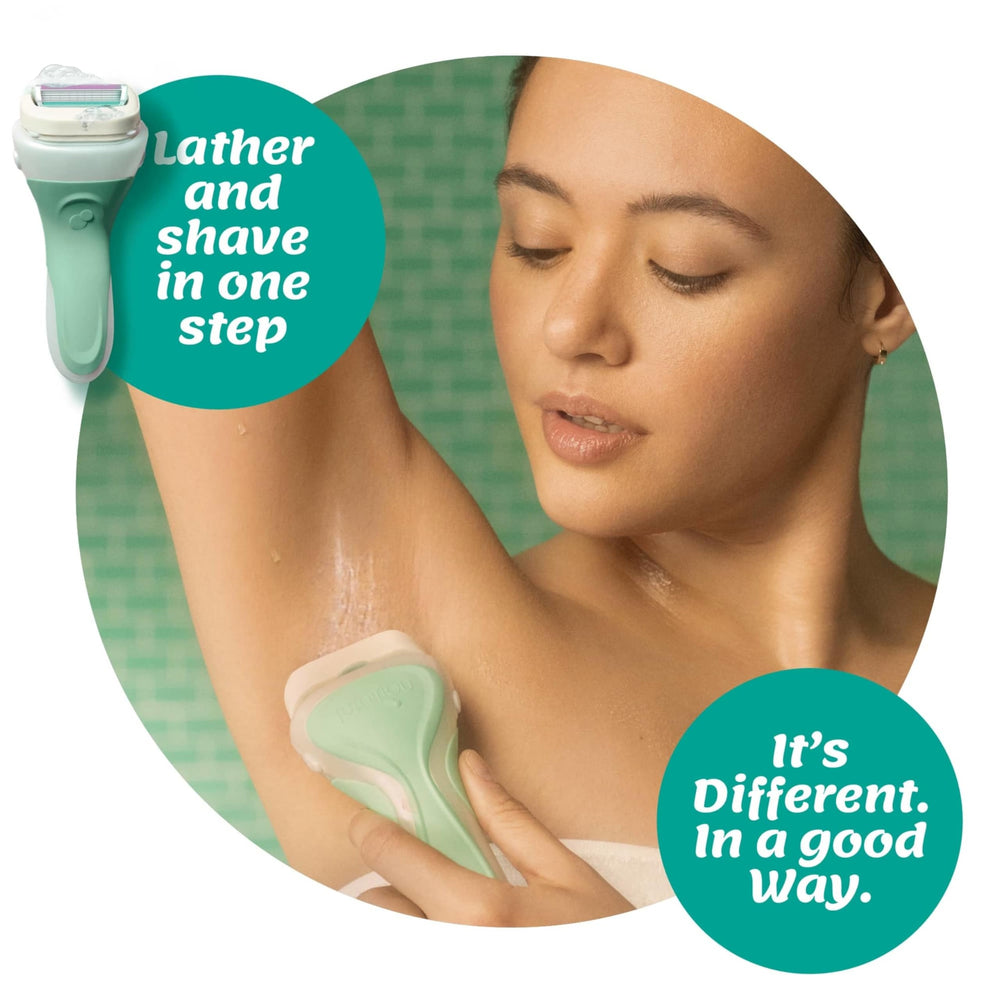 Crème de rasage intégrée à l’aloe et vitamine E hydratante.