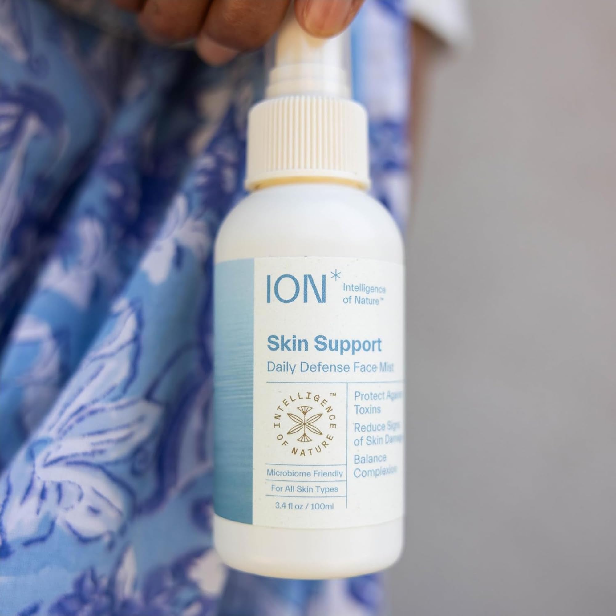 ION* Intelligence of Nature soutient le microbiome cutané pour un équilibre optimal.