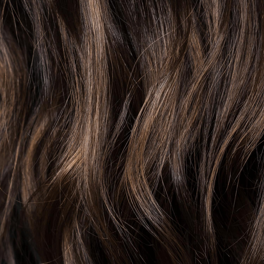 Ion Intensive Shine 4N: mode d'application cheveux facilitant une couverture homogène.