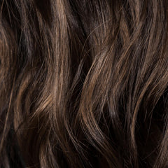Ion Intensive Shine 4N: mode d'application cheveux facilitant une couverture homogène.