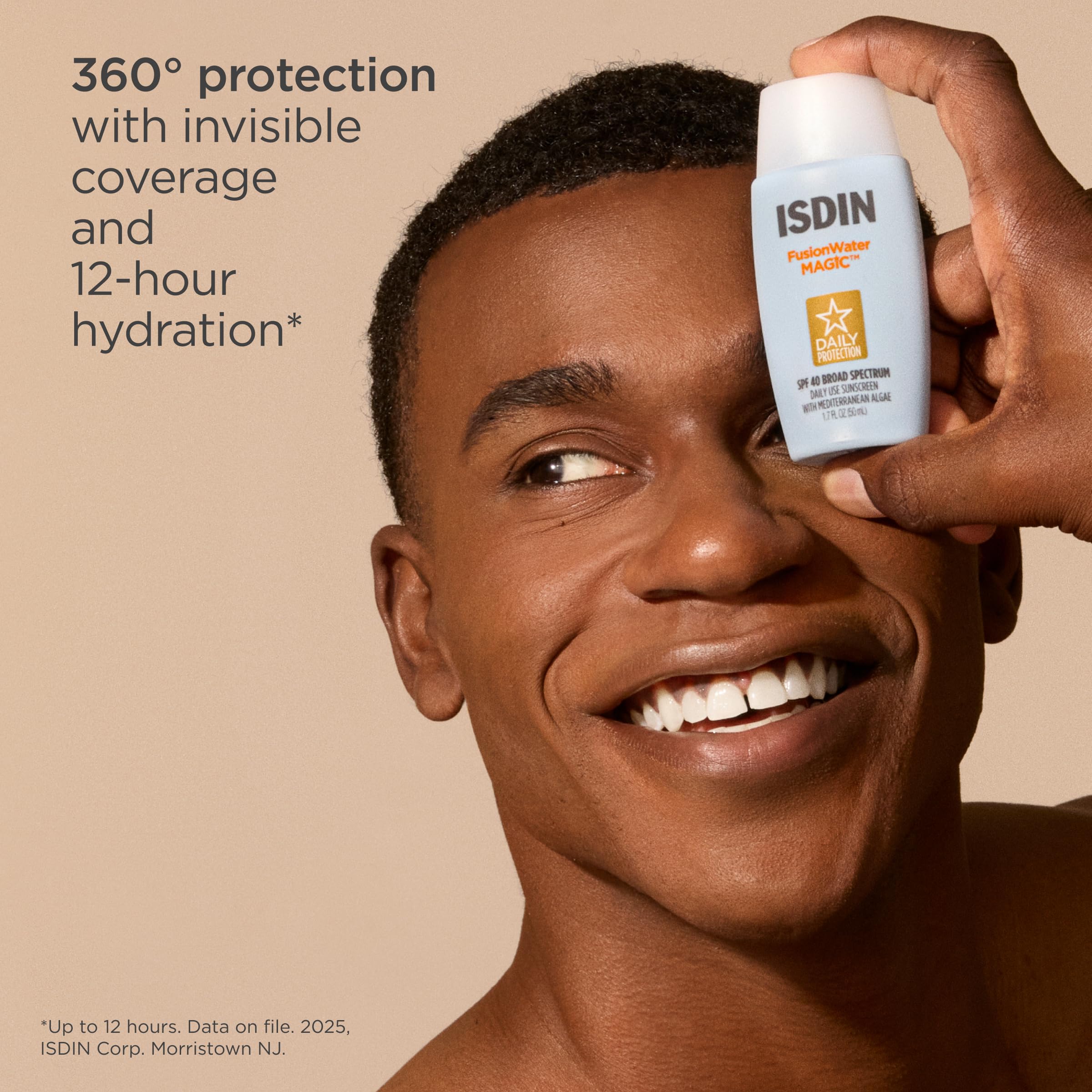 ISDIN Fusion Water MAGIC, protection 360° contre pollution et lumière bleue.