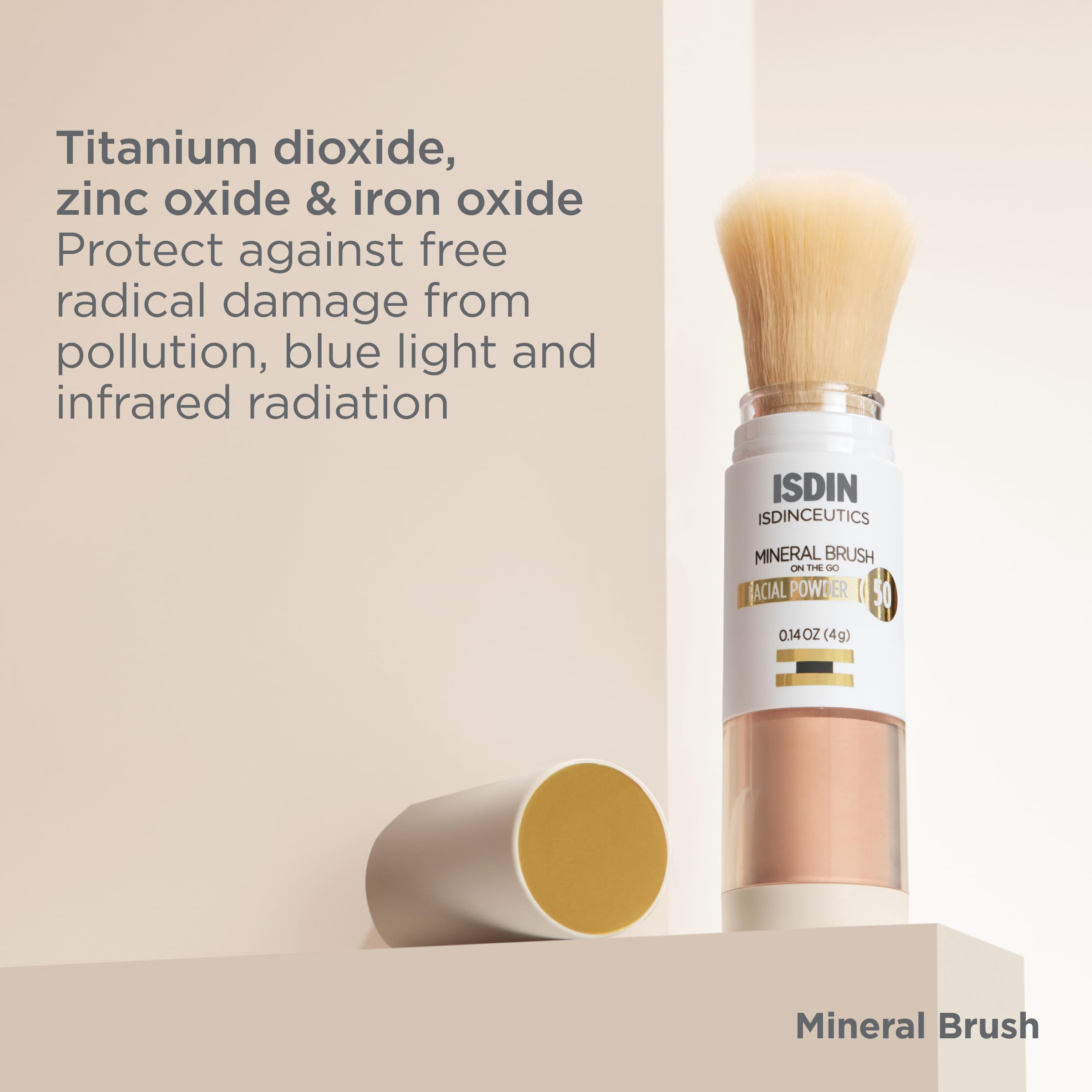 ISDIN Mineral Brush Powder texture légère convient à un teint naturel