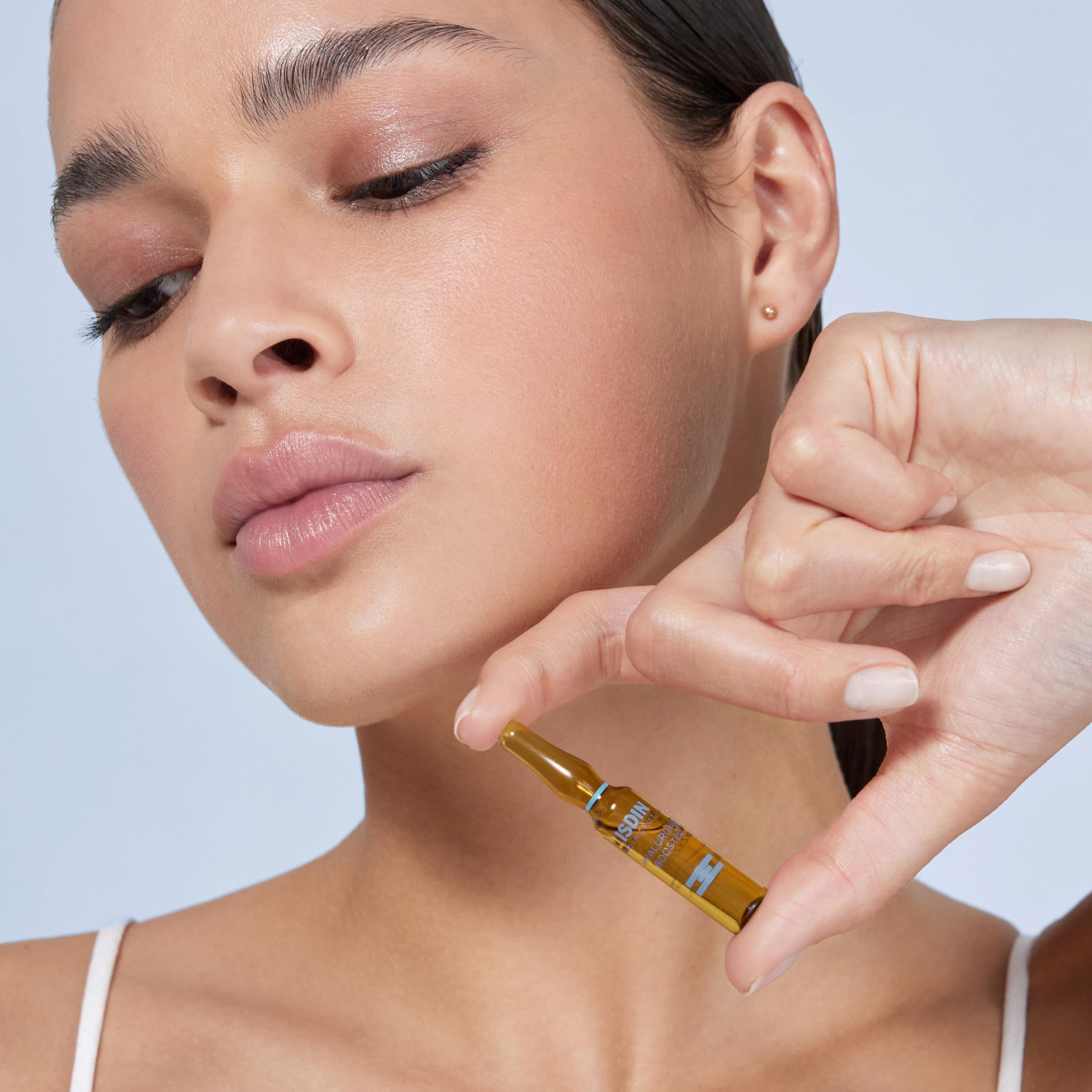 Isdin Isdinceutics Booster montre douceur et élasticité après application