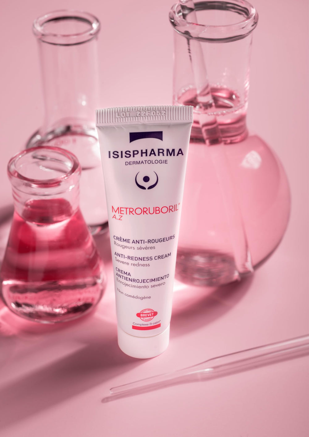Complexe CALM pour apaisement et hydratation.