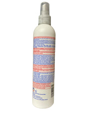 Isoplus Spritz Design et Maintien — application précise pour définir la coiffure.