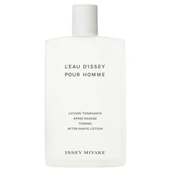 Lotion après-rasage Issey Miyake L'Eau d'Issey Pour Homme, bouteille élégante pour peau apaisée après rasage.