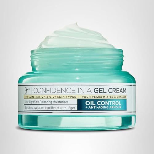 IT Cosmetics – Texture légère idéale pour une routine quotidienne sans surcharge.