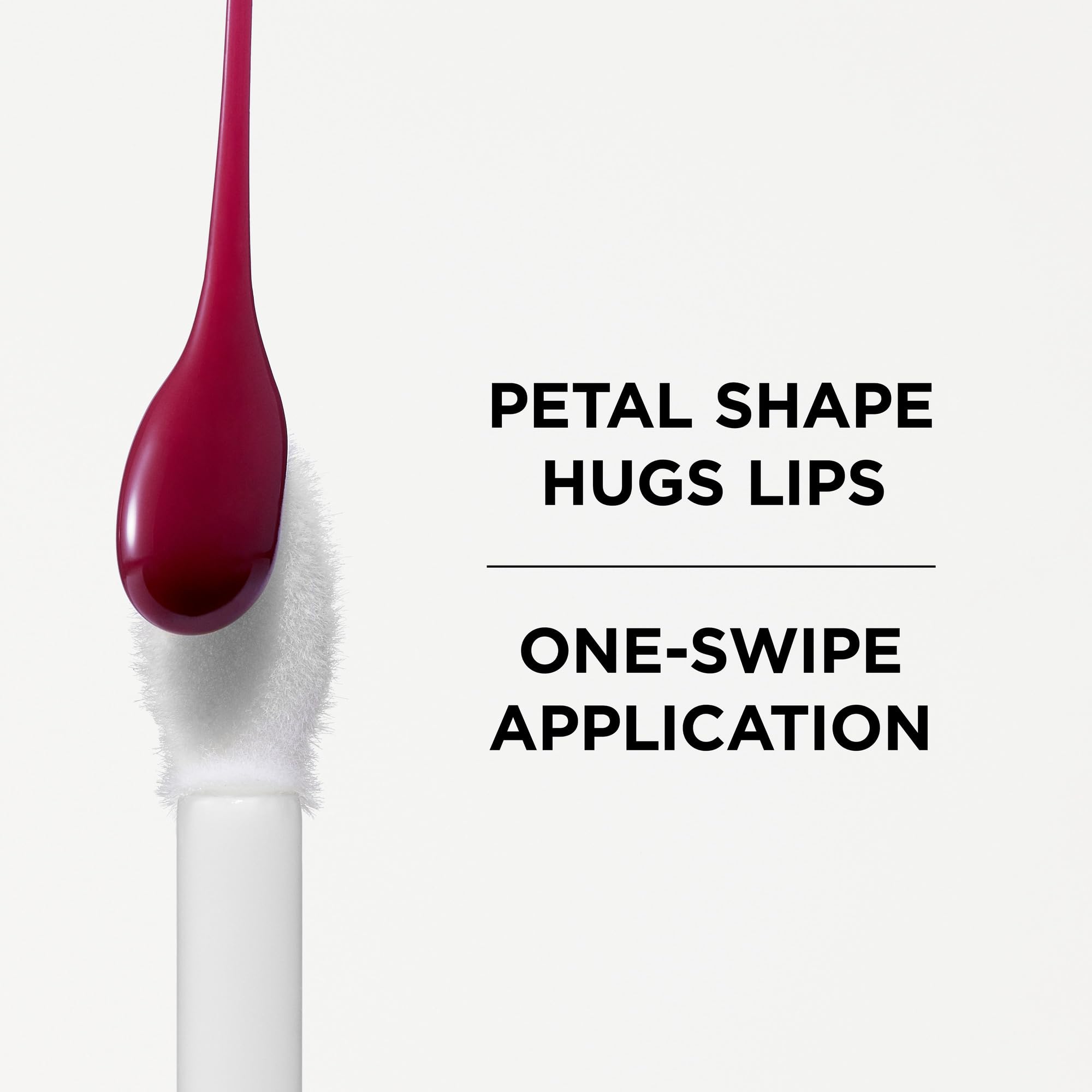 IT Cosmetics gloss sérum lèvres porté seul pour un fini naturel et brillant.