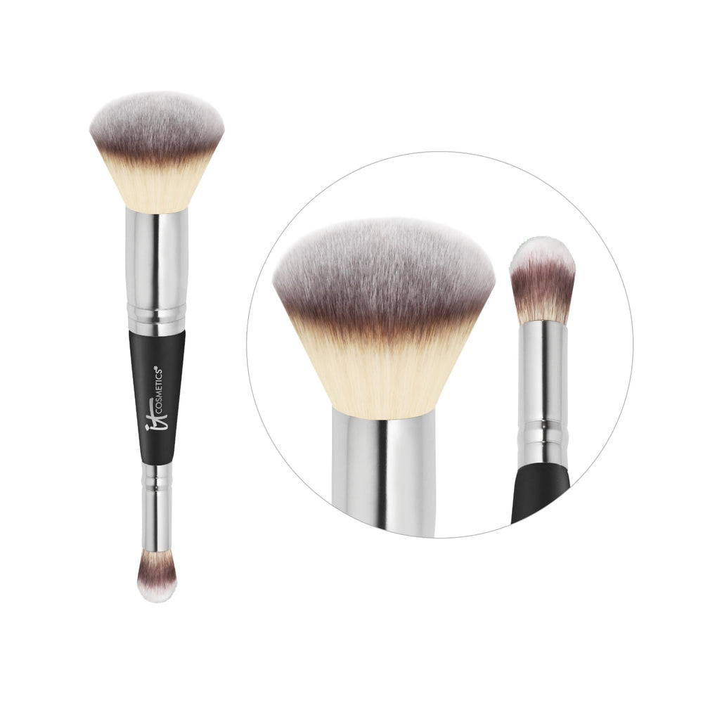Brosse IT Cosmetics Heavenly Luxe N°7 – idéale avec crème CC pour une application fluide.