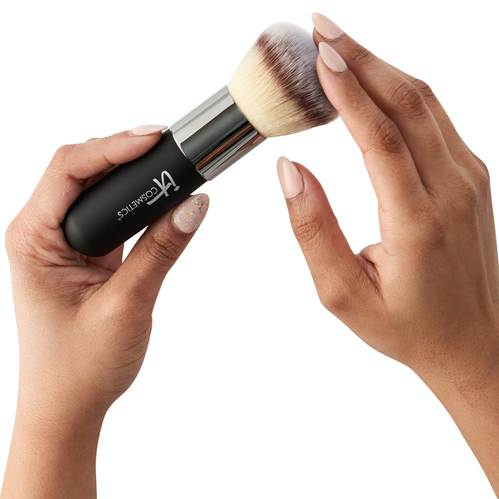 Manche jumbo IT Cosmetics – prise en main confortable pour un geste précis