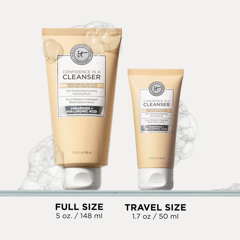 Acide hyaluronique du nettoyant IT Cosmetics apporte hydratation légère.