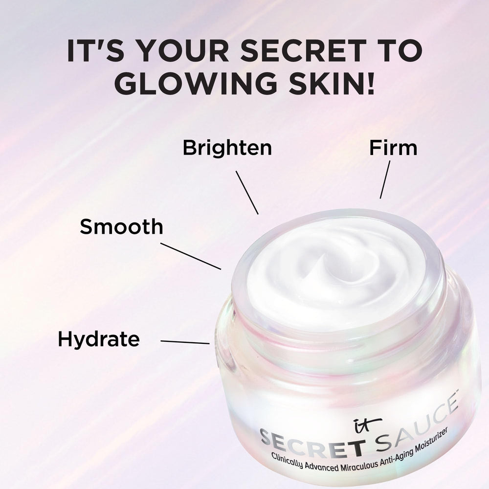 Éclat lumineux du visage grâce au Secret Sauce d’IT Cosmetics.