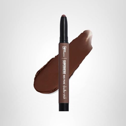 IT Cosmetics Superhero No-Tug Shadow Stick idéal pour un look rapide et sans effort.