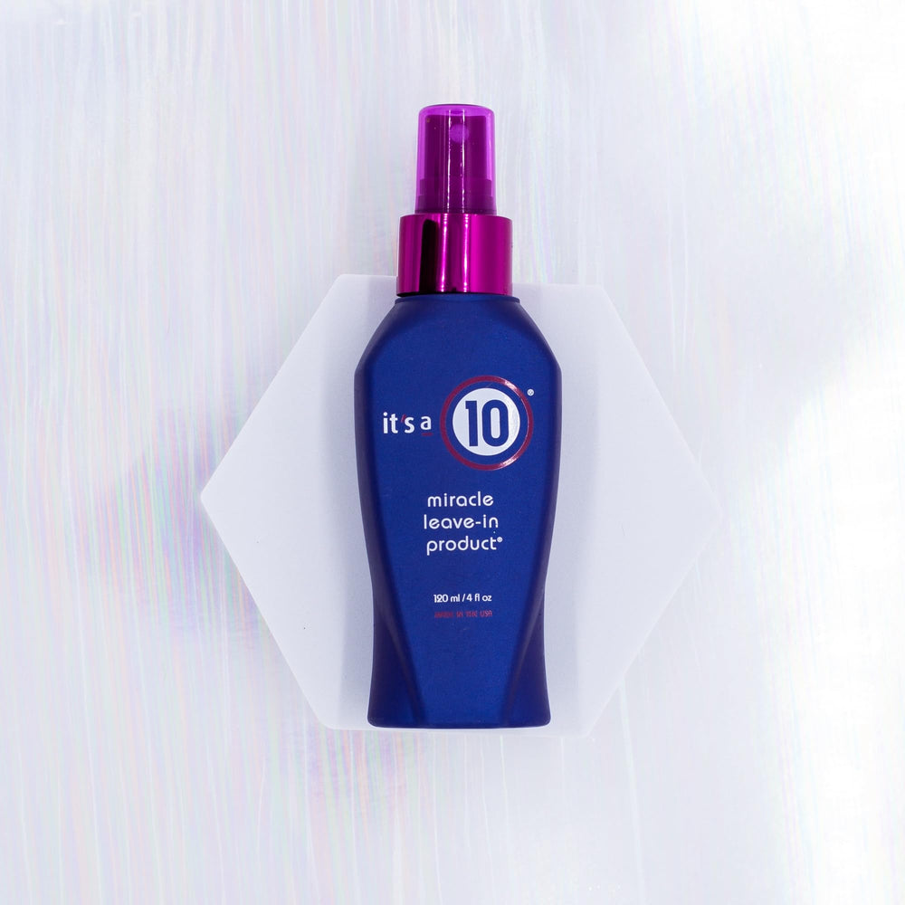 Its a 10 Haircare Miracle Leave-In appliqué sur cheveux humides pour brillance et douceur