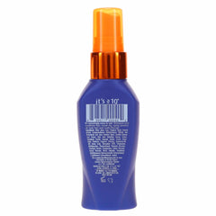 Its A 10 Miracle Leave-In Plus Keratin — application capillaire illustrant le coiffage et le brillance.