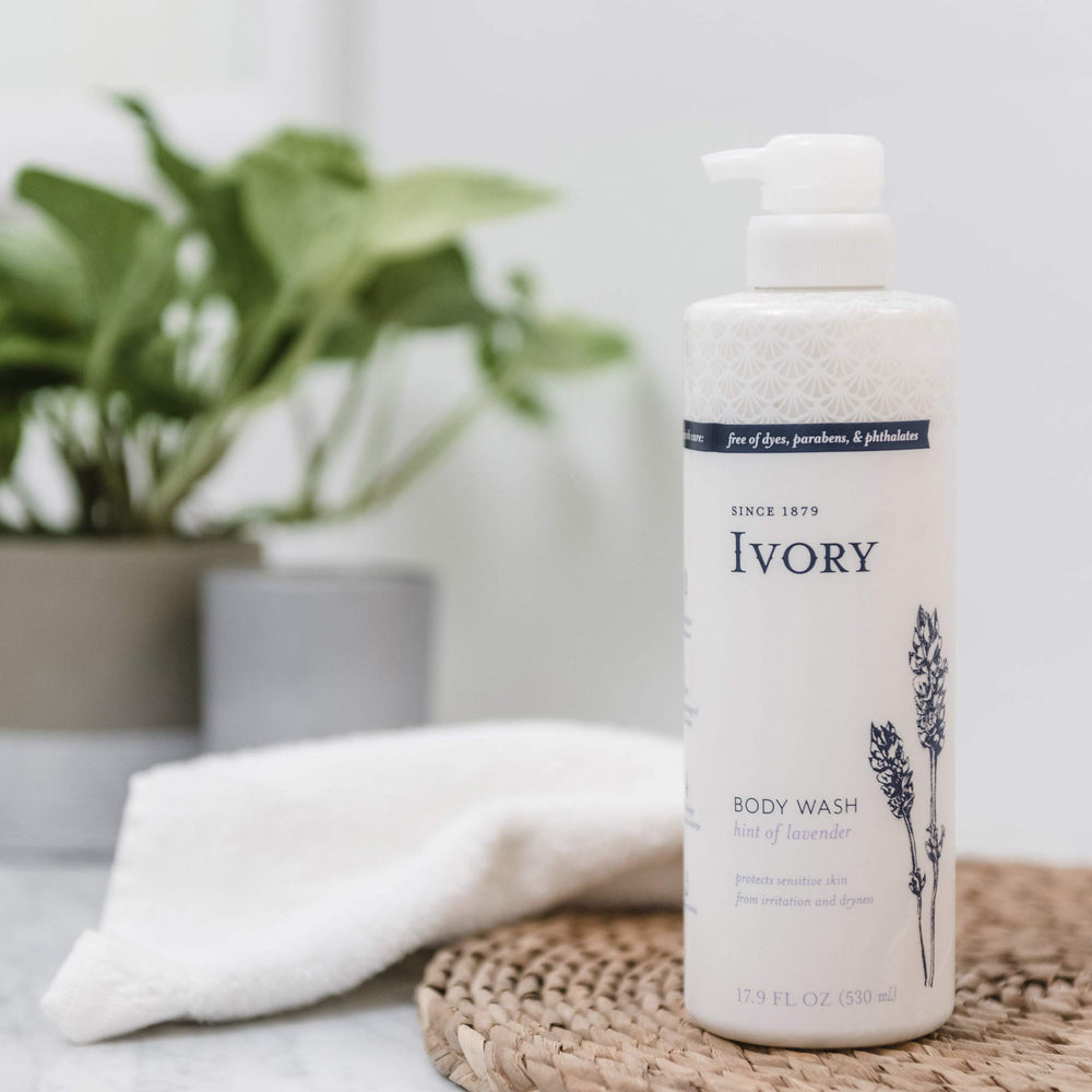 Ivory parfum lavande léger: parfum subtil pour une douche agréable.
