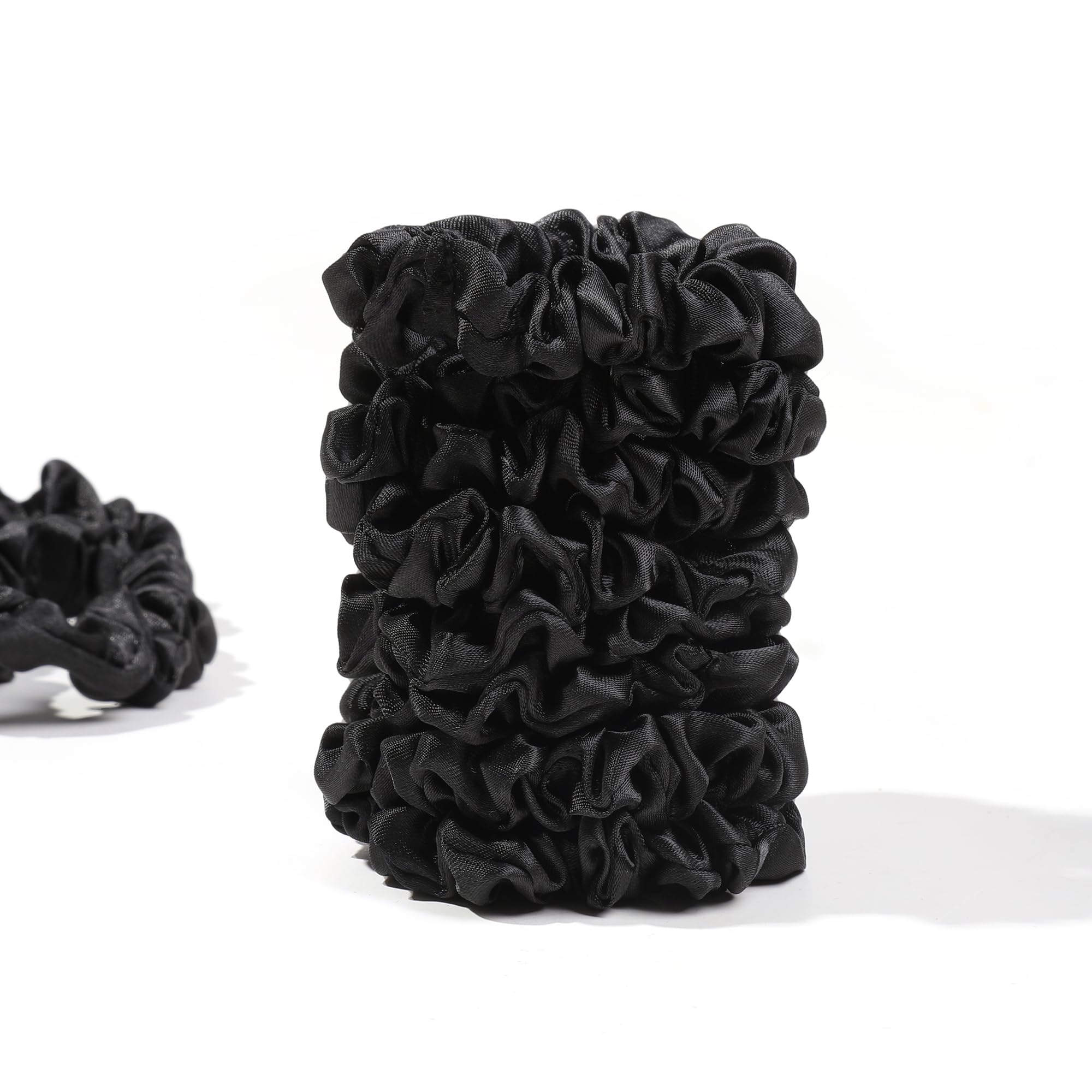 Ivyu chouchou satin noir: cadeau pratique pour amis et famille.