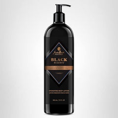 Application après douche, hydratation prolongée avec Jack Black Reserve.
