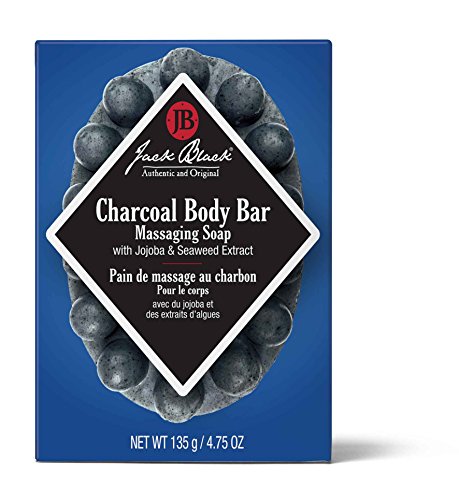 Jack Black Charbon: grains jojoba exfoliants pour une peau lisse.
