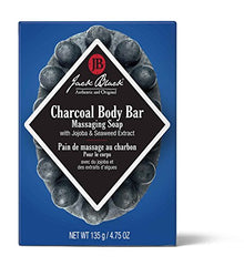 Jack Black Charbon: grains jojoba exfoliants pour une peau lisse.