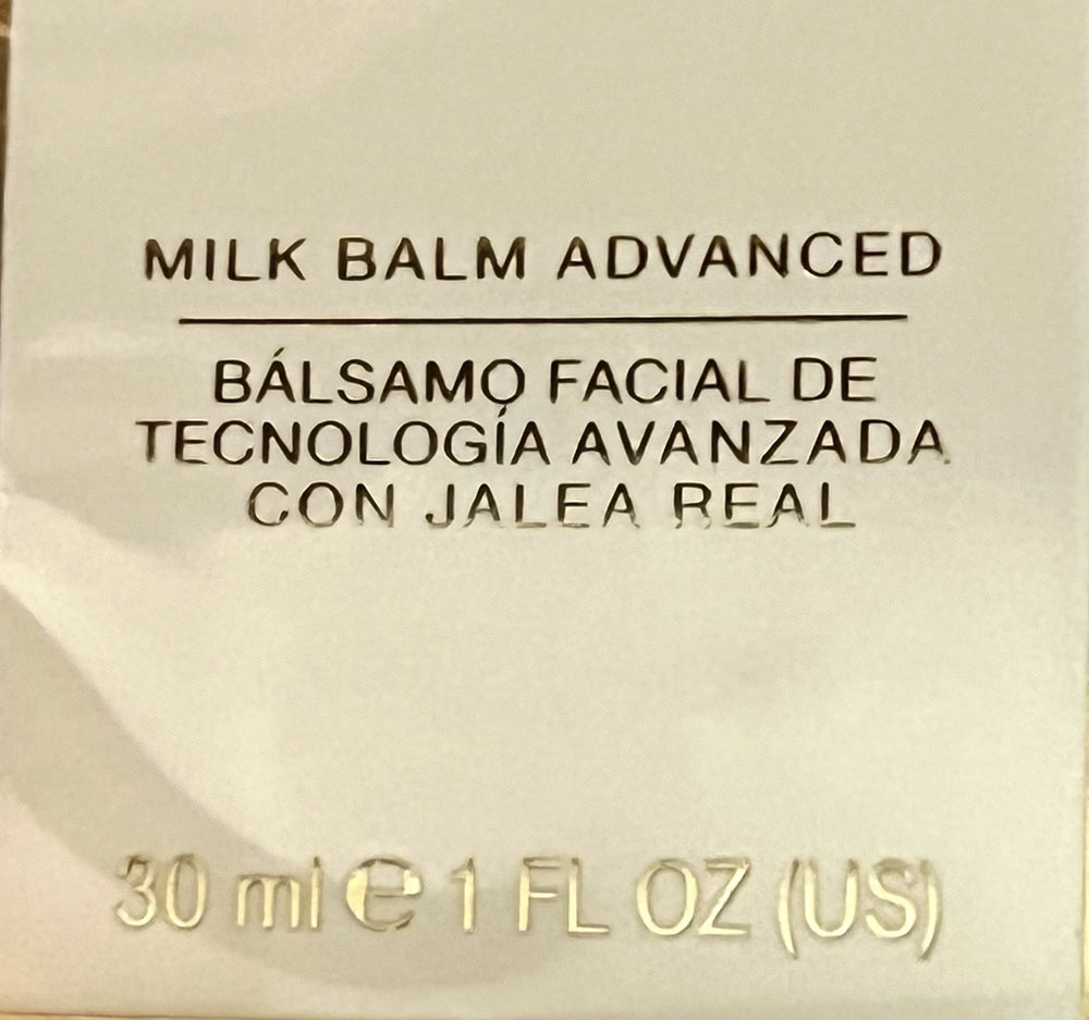 JAFRA Gelee Royale Baume Lait Visage 1oz pour un éclat naturel après application.