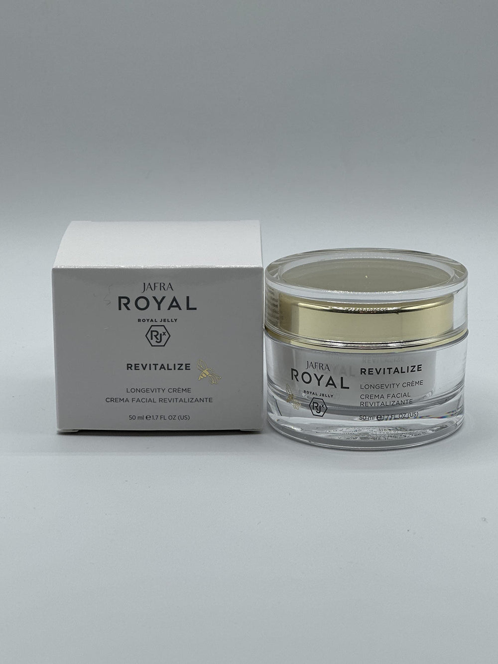 JAFRA Royal Revitalize Crème – bouteille: hydratation riche et veloutée.